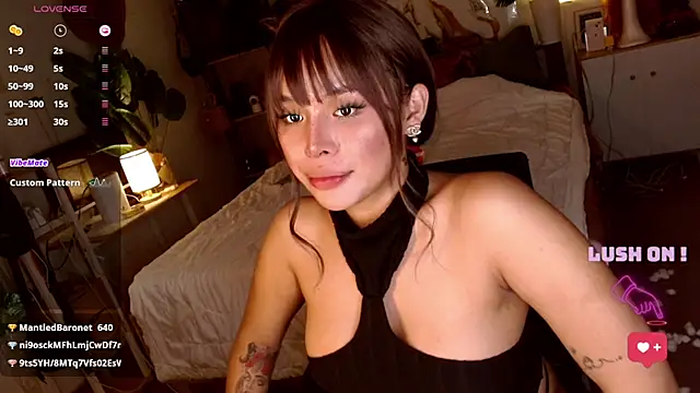 Lolitaloove69 webcam