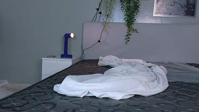 NickiWestt___ webcam