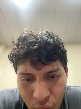 noamilk (F teen) - Show pussy