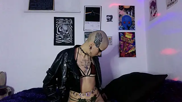 plutonbluemooon333 webcam