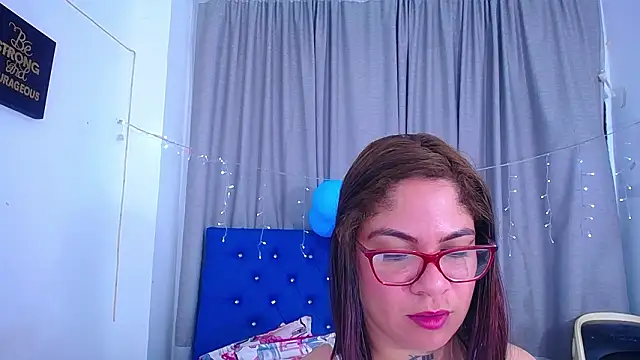 hornny_cougar webcam