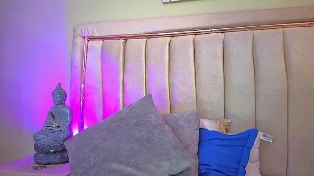 Esmeralda_Candy webcam