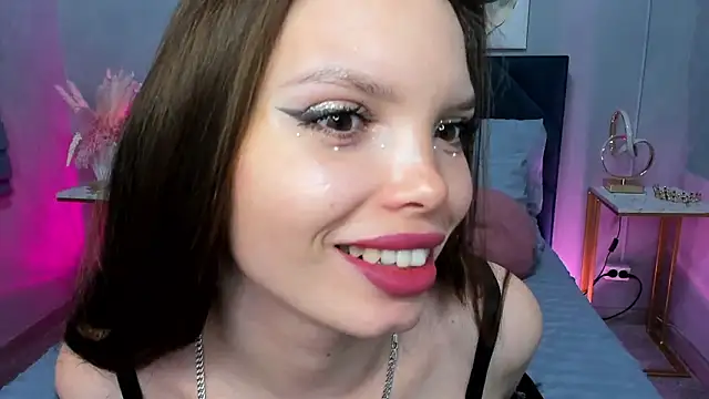 Curvy_Dynamite_ webcam