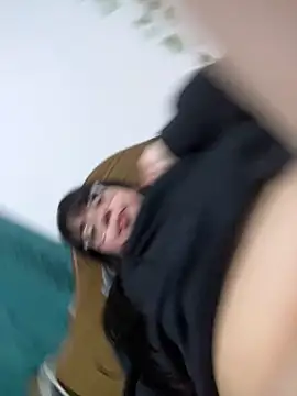 indiegirl666 (F young) - YES EAT MY ASS DADDY🎁