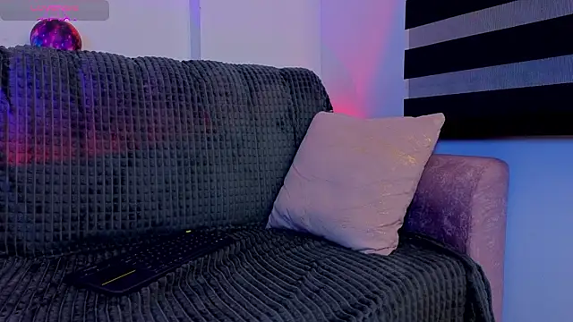 _scarletmoore webcam