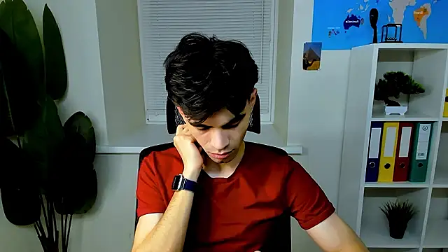 jaremyharris (M young) - I put a condom on my dick jerk off 3min