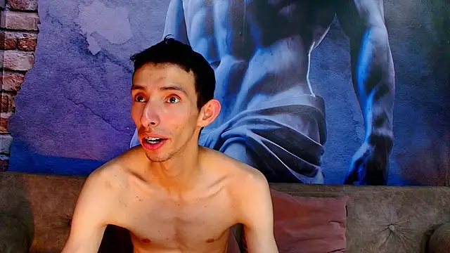 Webcam Model (ZyroNight)  is live.Free join now!