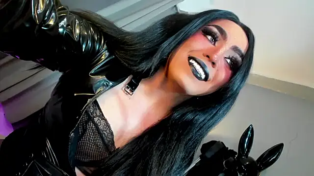 DominaAurumXXX webcam