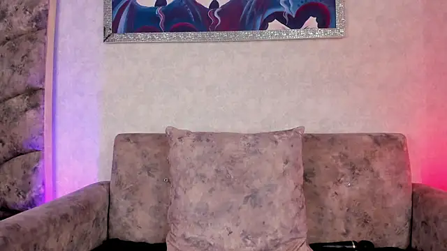 veronicaolson_ - VeronicaOlson_'s free webcam - UK Sex Cams