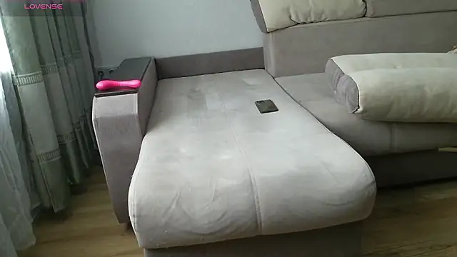 milaamilaa - MilaaMilaa's free webcam - UK Sex Cams