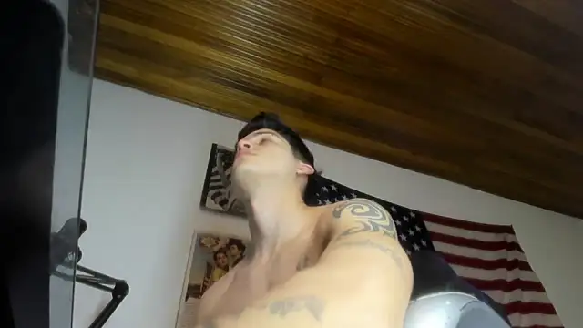 charlie_hotxxx webcam