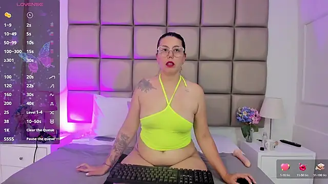 AndreaaLopezz webcam