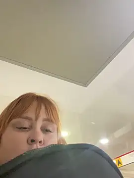 BigboobsDream99 webcam