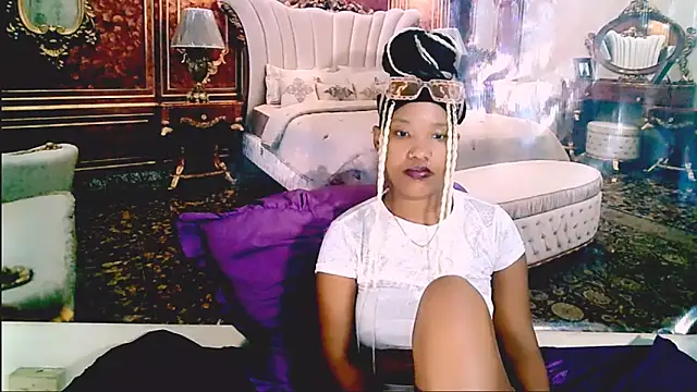 EroticSexyPrada webcam