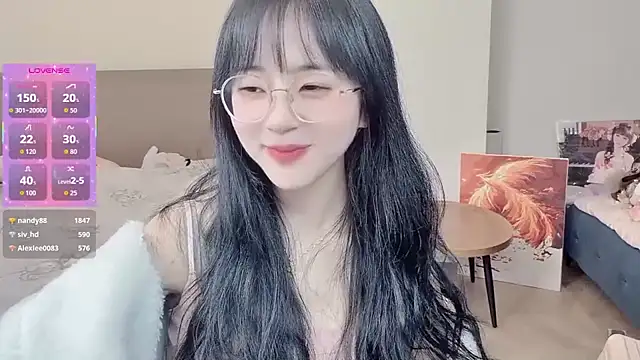 美女-ruoruo-在线直播