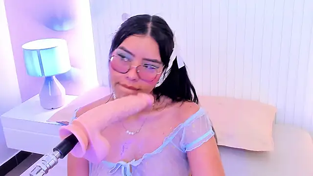 pocahontas_lantina webcam