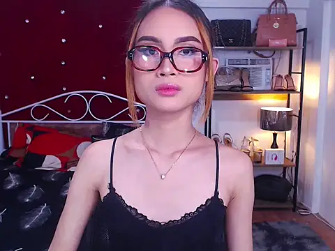 MeatyhorsecockMistress webcam