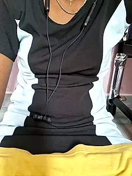 Webcam Model (Tamil_Laksh)  is live.Free join now!