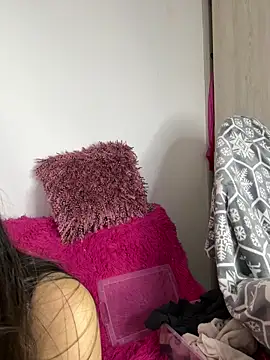 Miaa_love6969 webcam