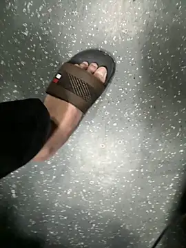 may-squirt (F milf) - Naked and squirt fox in ass