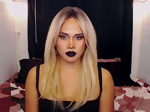 YllanaAltheaXxX webcam