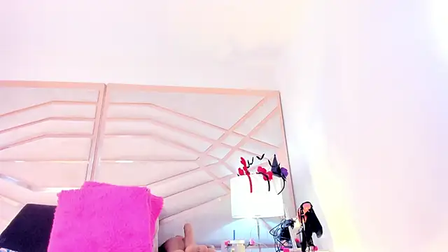 sophie-newton webcam