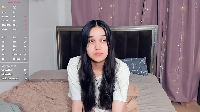 MeliaMelchiori webcam