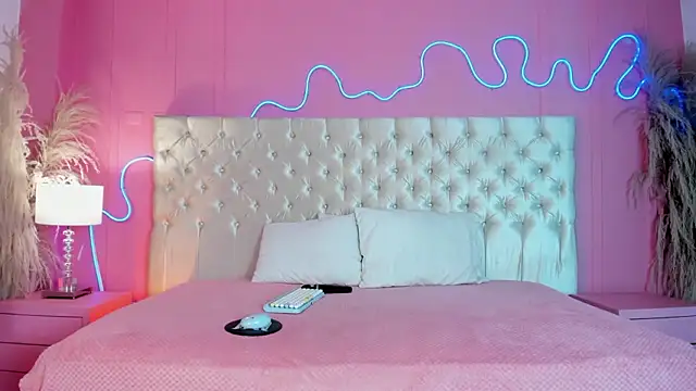 Julieta_Cortes__ webcam