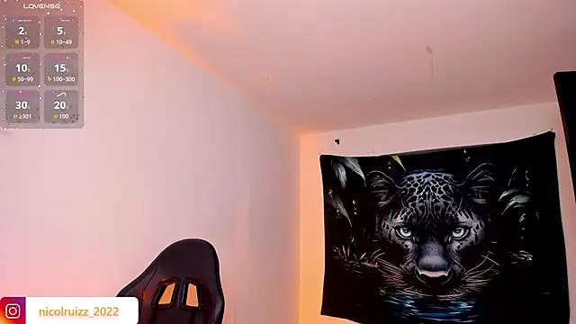 Nicolle_Ruizz webcam