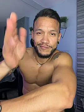 ARON_TAYLER01 webcam