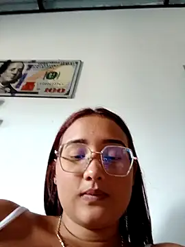 Webcam Model (young_dairy01)  is live.Free join now!