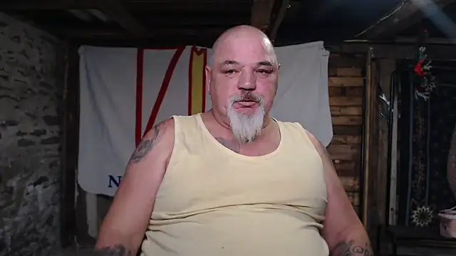 newfiesausage1972 (M mature) - 5 mins off lovens last tippers