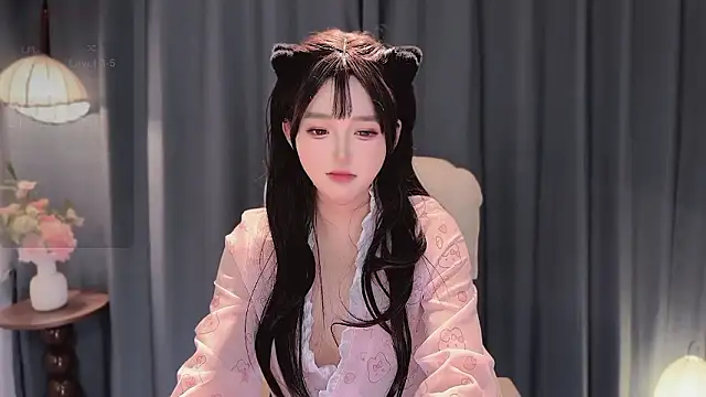 美女Yaiyigirl在线直播