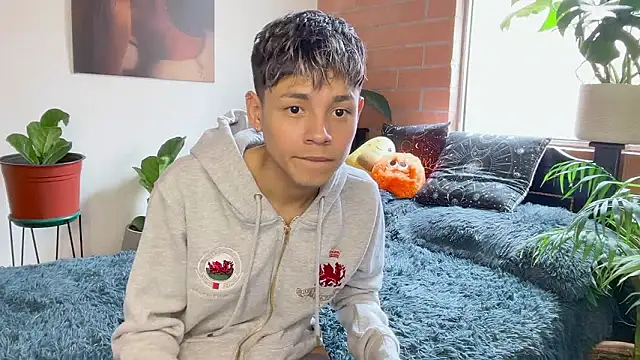 andy_belier23 (M twink) - cum show explosion