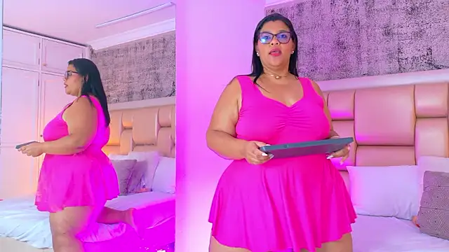 SelennaCooper webcam