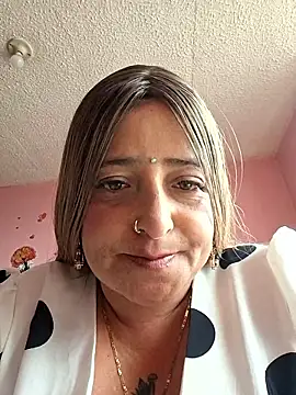 AlexadraJones3453 webcam