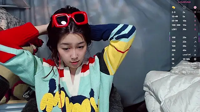 xueli1902 - XueLi1902's free webcam - UK Sex Cams