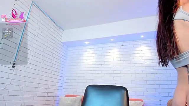 charlottewhitte webcam