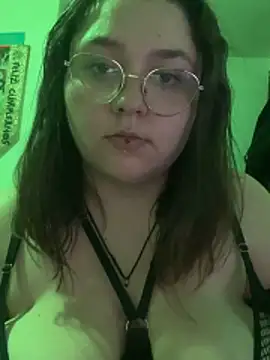 Webcam Model (_maracr19_)  is live.Free join now!