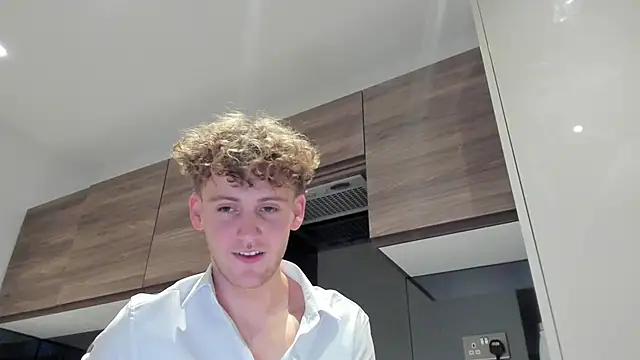 DominantAlex18 – webcam model profile photo