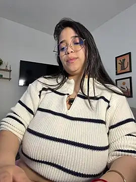 tati_reyess webcam