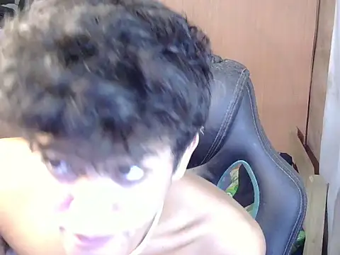 hugekenbigcock webcam