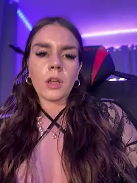 MaggyMayI Live Webcam on Stripchat