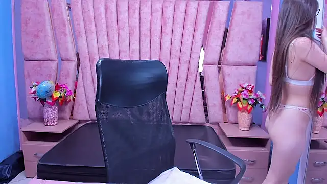 sarah_sweett_ webcam