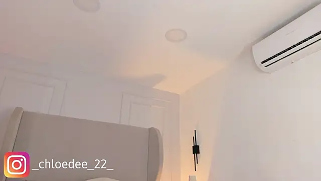 chloe_d webcam
