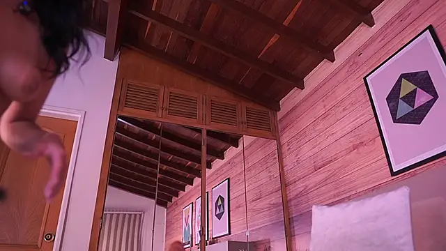 izzywild (F young) - 🔥Boobsjob+Nipple squeeze🔥