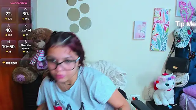 ema__luna - Ema__Luna's free webcam - UK Sex Cams