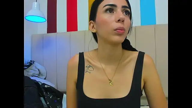 nicollandjhon webcam