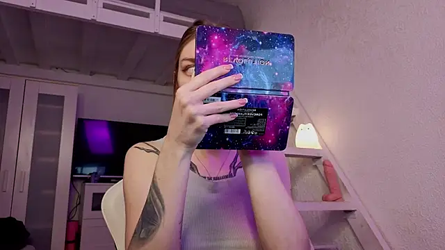 k_chaotic (F young) - Tease a blowjob + artificial cum