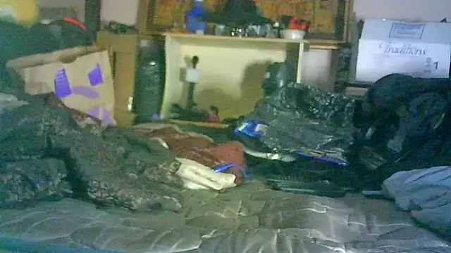 ON3YOULLN3VER_FIR3 webcam